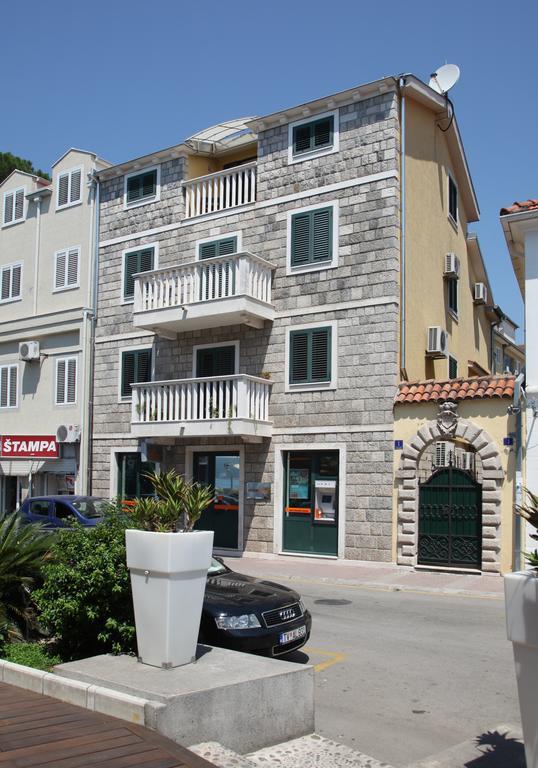 City Center Apartments Tivat Bilik gambar