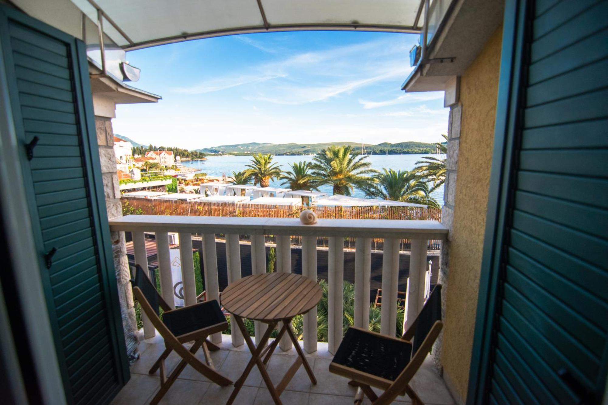 City Center Apartments Tivat Luaran gambar