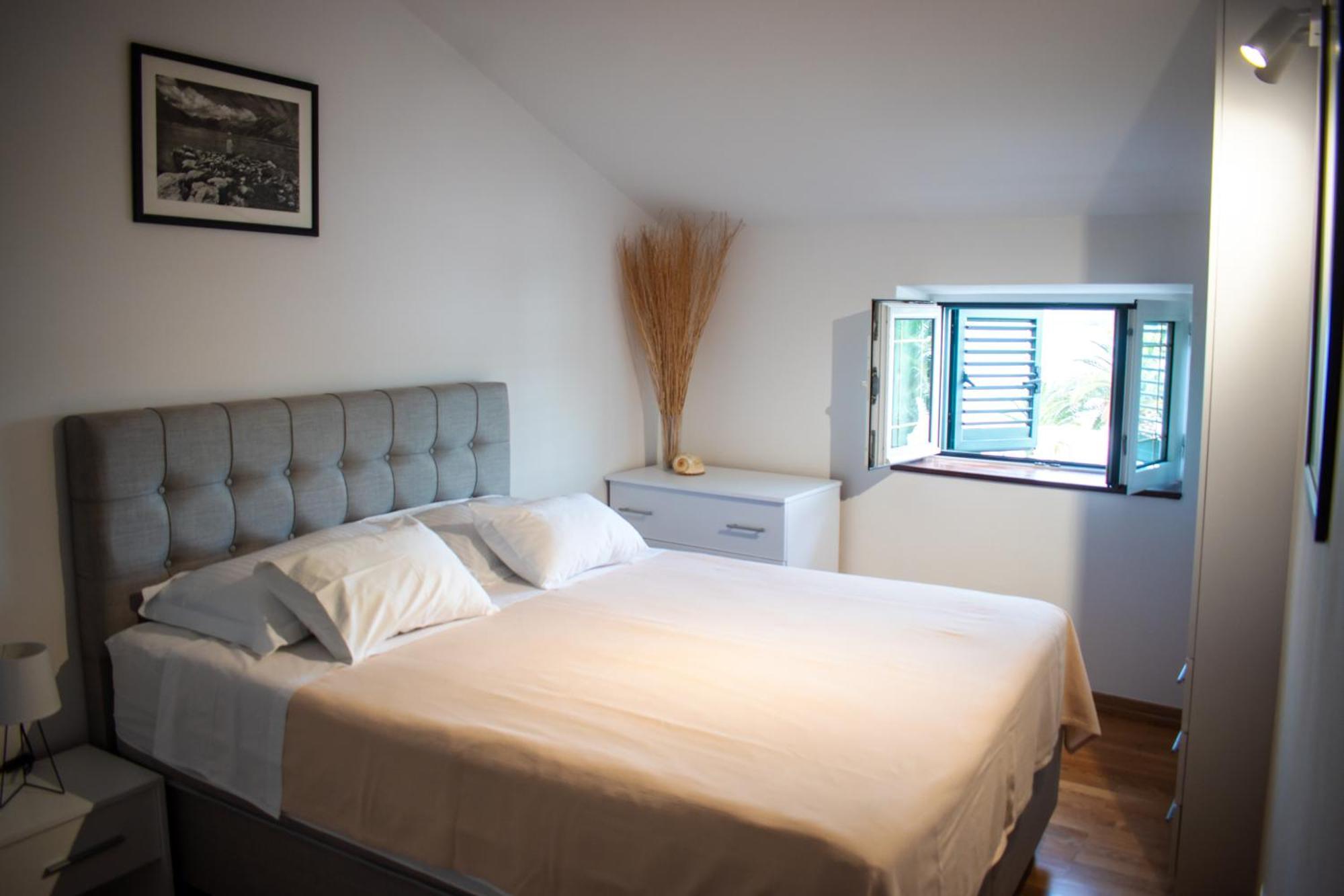 City Center Apartments Tivat Luaran gambar
